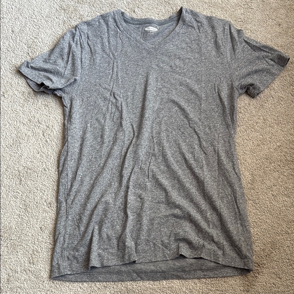Old Navy Gray V-Neck Men's Tee